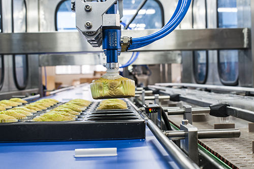 Cakes tray packing solution by delta robot solution