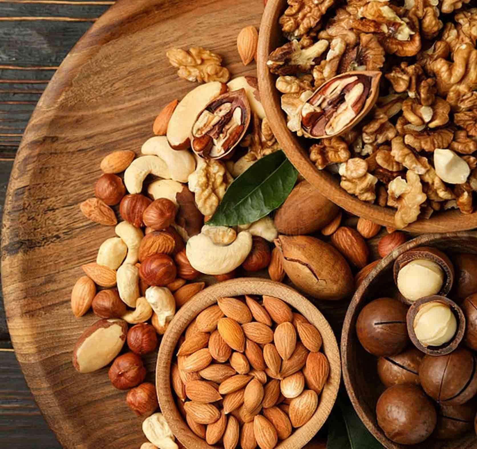 The Wonderful  Adventure of an Almond : Exploring  the Transparent Filling Factory of Three Squirrels